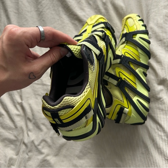 DIESEL
S-prototype-cr Sneakers In Yellow,black - Picture 5 of 8